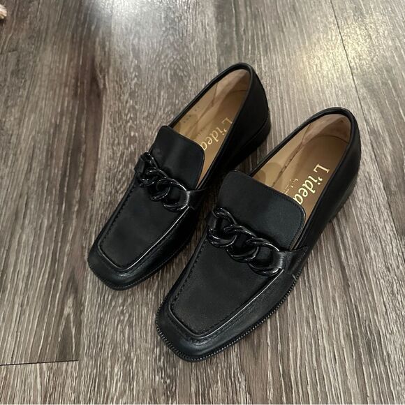 L’idea by Lori Black Leather Black Chain Loafers - Picture 4 of 9